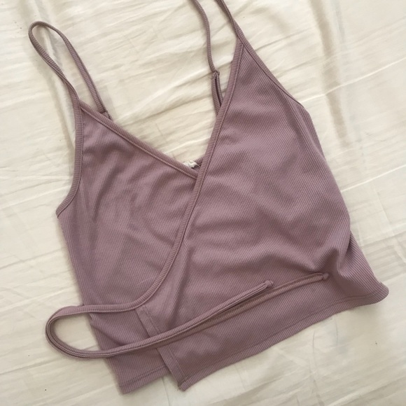 ❌SOLD❌ Wrap crop top - Picture 3 of 7